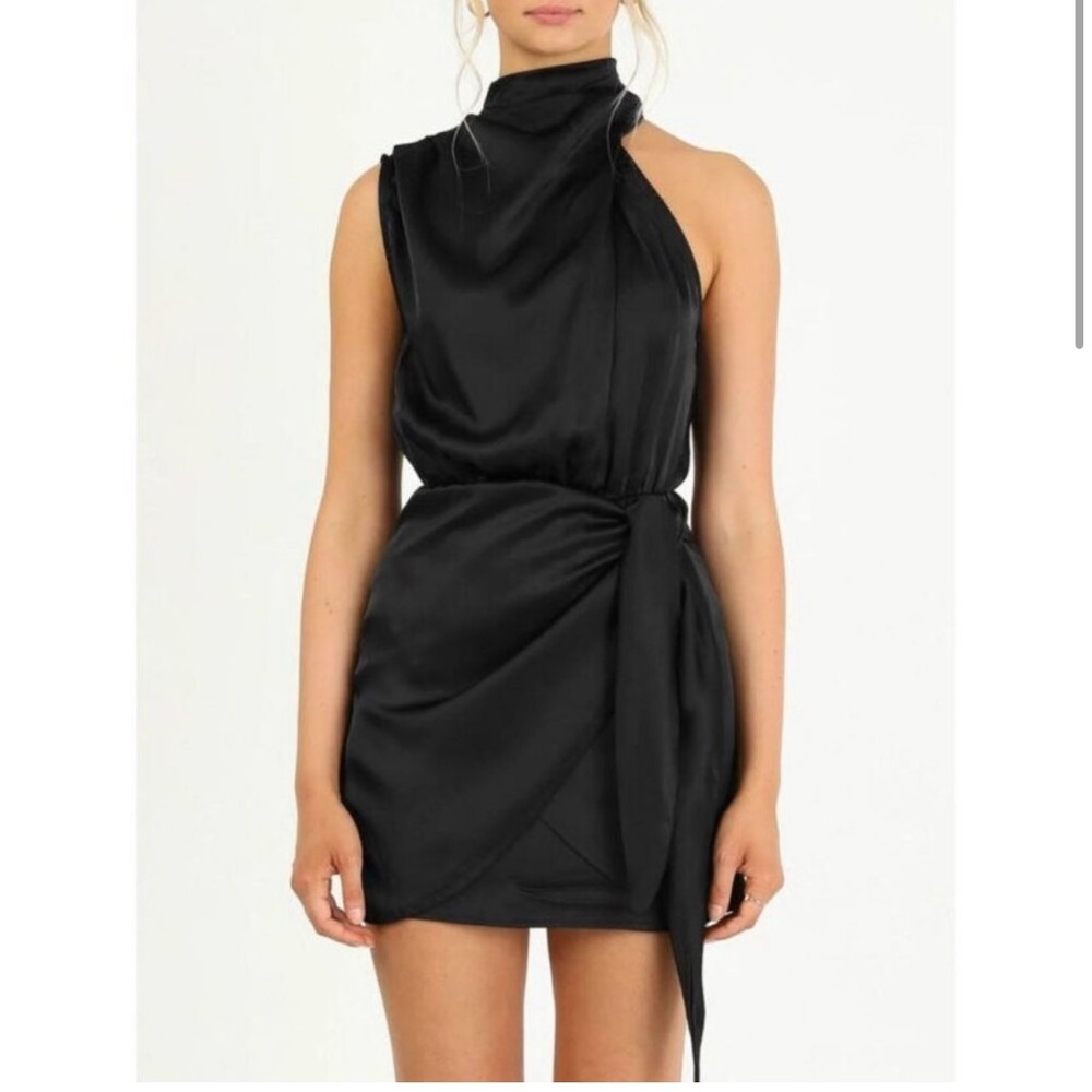 Commense NWT Satin Mock Neck Ruched Short Dress in Black size Small